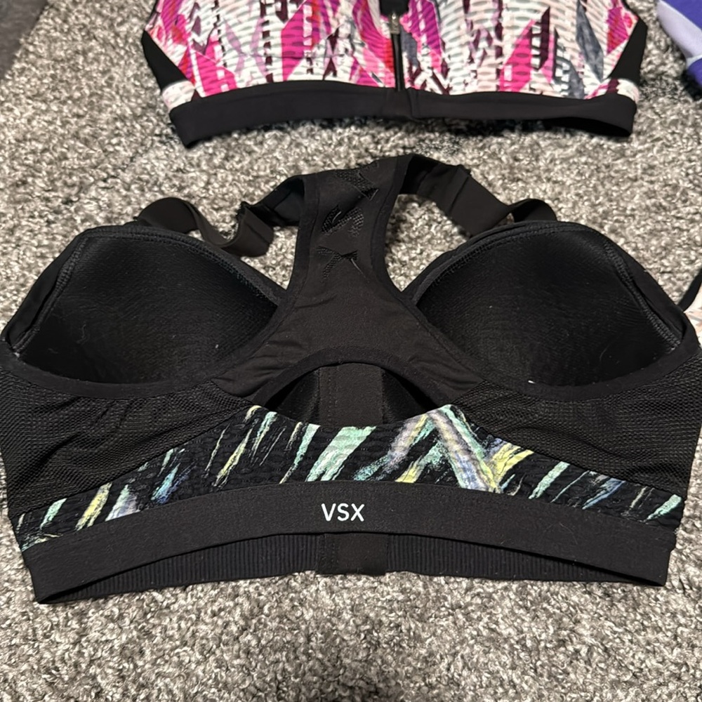 Victoria’s Secret Victoria Sport Bras 34C - Picture 3 of 10